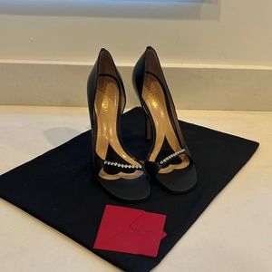 VALENTINO GARAVANI
Crystal Leather Sandals In Black